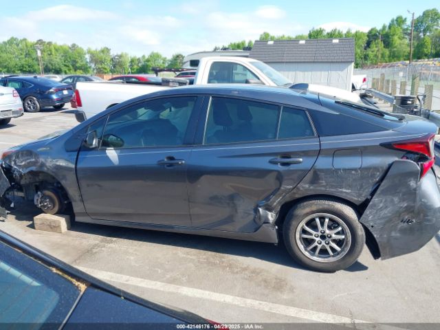 JTDKAMFU5N3188480 Toyota Prius Le