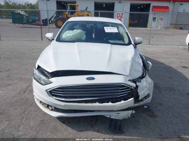 3FA6P0LU8JR157528 Ford Fusion Hybrid Se
