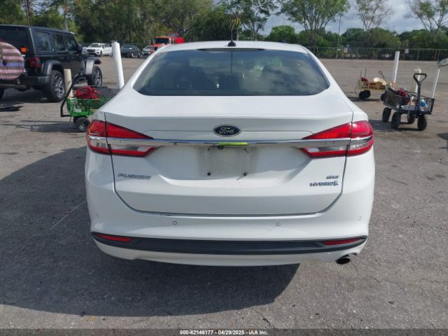 3FA6P0LU8JR157528 Ford Fusion Hybrid Se