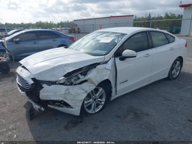 3FA6P0LU8JR157528 Ford Fusion Hybrid Se