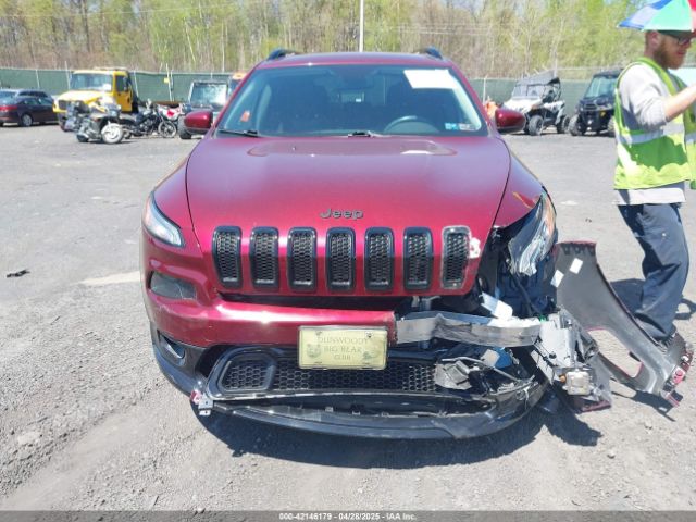 1C4PJMCB9JD602518 Jeep Cherokee Latitude Tech Connect 4x4