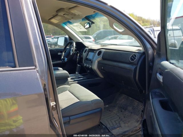 5TFDY5F19FX472737 Toyota Tundra Sr5 5.7l V8