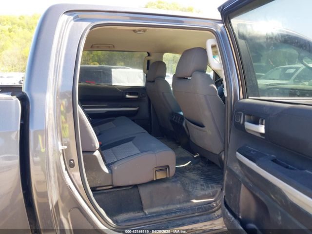 5TFDY5F19FX472737 Toyota Tundra Sr5 5.7l V8