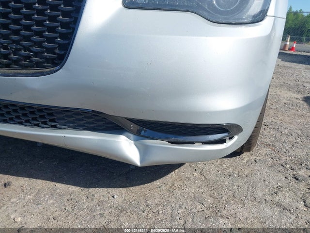Chrysler 300 Touring 2019 2C3CCAAG9KH581040 Image 21