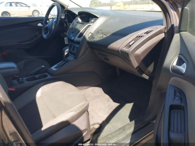 1FADP3K23EL282353 Ford FOCUS SE