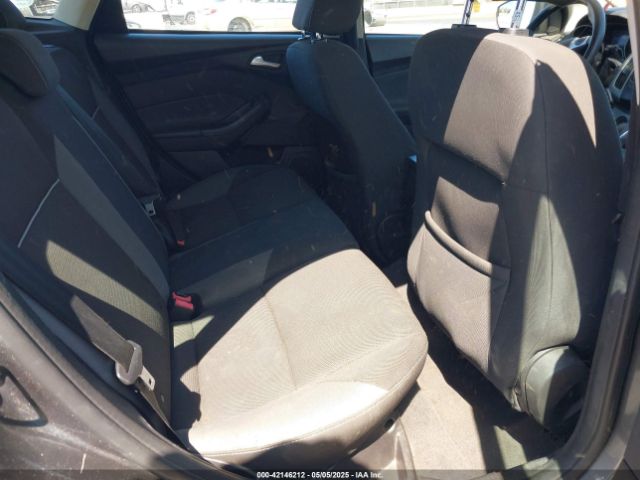 1FADP3K23EL282353 Ford FOCUS SE