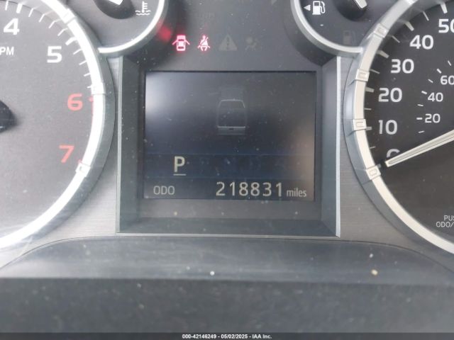 5TFEY5F18EX161206 Toyota Tundra Sr5 5.7l V8