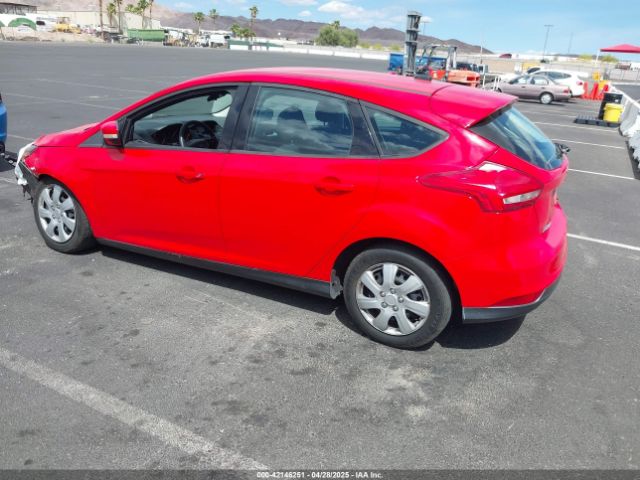 1FADP3K28GL282450 Ford FOCUS SE