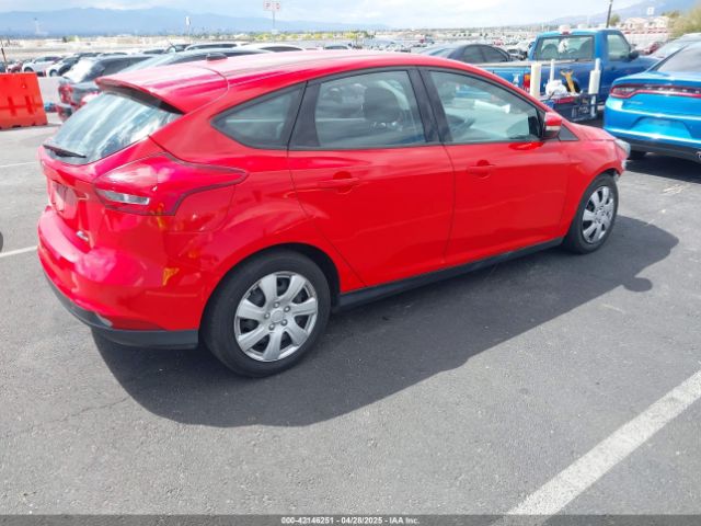1FADP3K28GL282450 Ford FOCUS SE
