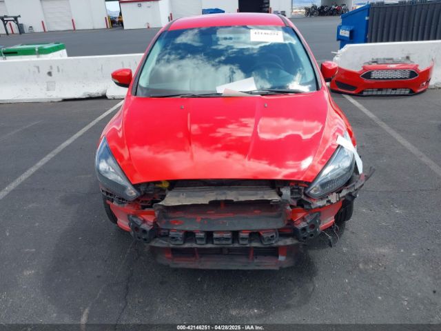 1FADP3K28GL282450 Ford FOCUS SE