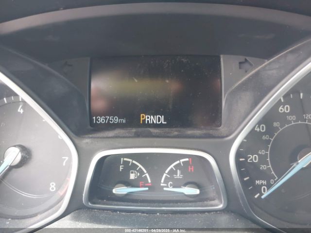1FADP3K28GL282450 Ford FOCUS SE