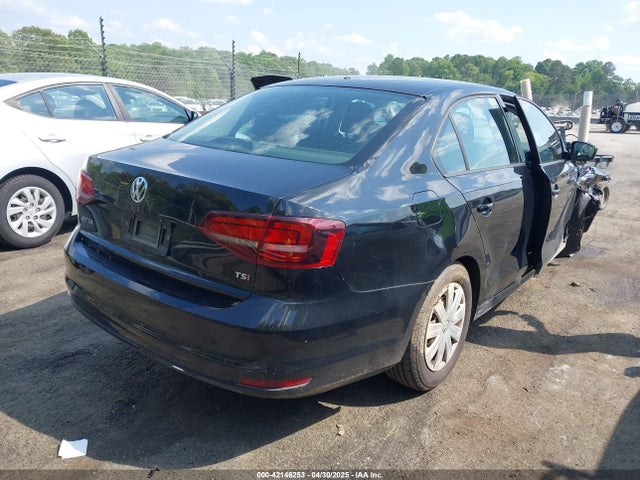 3VW267AJ2GM235740 Volkswagen Jetta 1.4t S