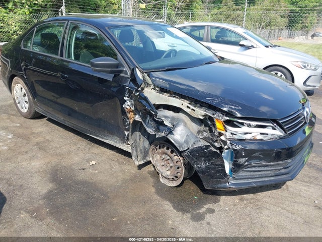 3VW267AJ2GM235740 Volkswagen Jetta 1.4t S