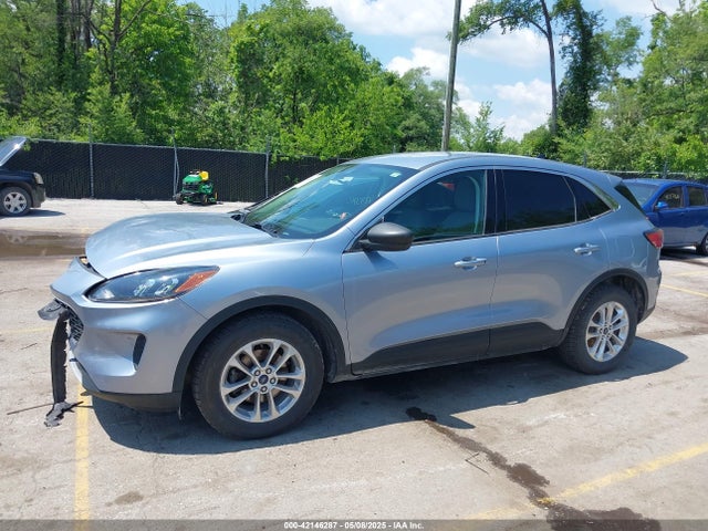 1FMCU0G60NUB28911 Ford ESCAPE SE