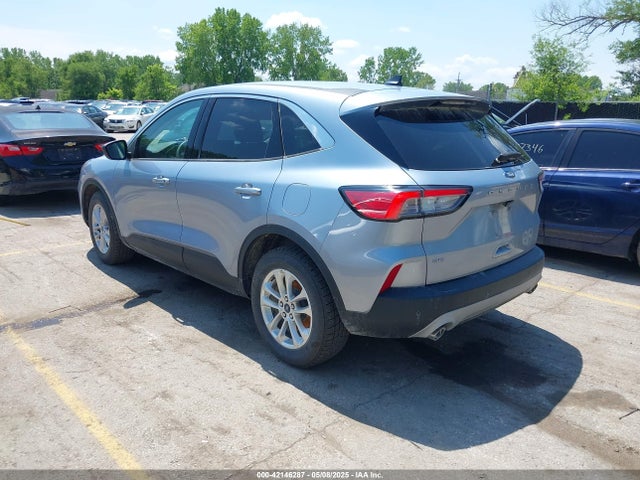 1FMCU0G60NUB28911 Ford ESCAPE SE