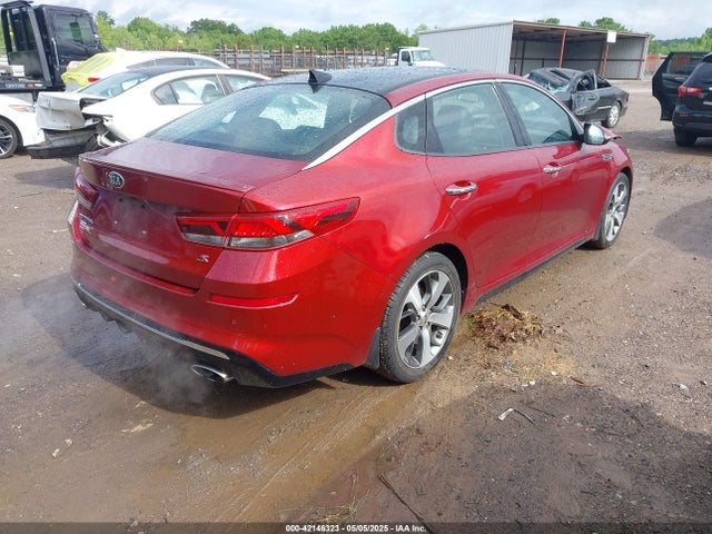 5XXGT4L38KG375686 KIA Optima S