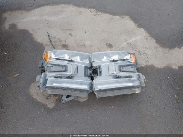 3GCUYDET1MG141861 Chevrolet Silverado 1500 4wd  Short Bed Lt