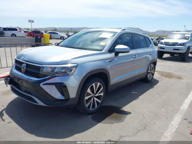 2022 VOLKSWAGEN TAOS 3VVRX7B20NM100096 Photo 1