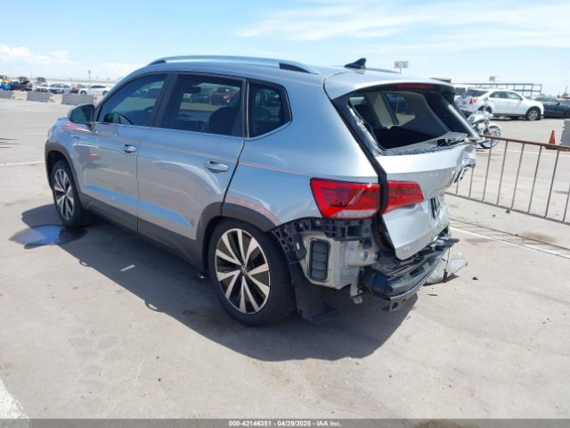 2022 VOLKSWAGEN TAOS 3VVRX7B20NM100096 Photo 2
