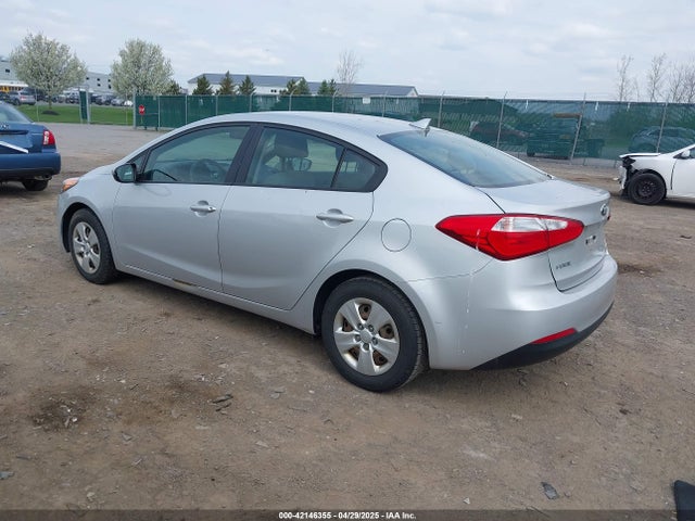 KNAFK4A66F5390206 KIA FORTE LX