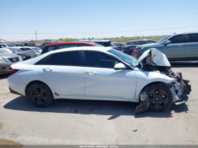 5NPLM4AG2MH009697 Hyundai ELANTRA SEL