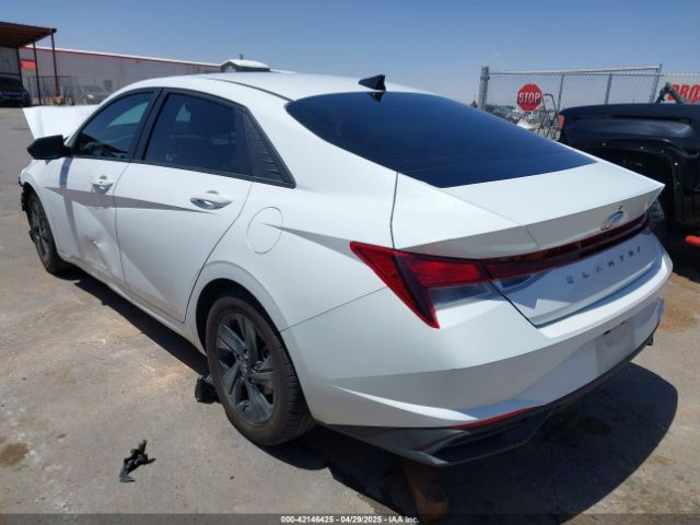 5NPLM4AG2MH009697 Hyundai ELANTRA SEL