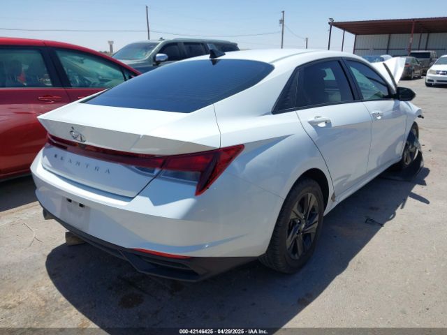 5NPLM4AG2MH009697 Hyundai ELANTRA SEL