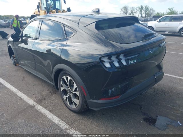 2024 FORD MUSTANG MACH-E 3FMTK1SU7RMA39672 Photo 2