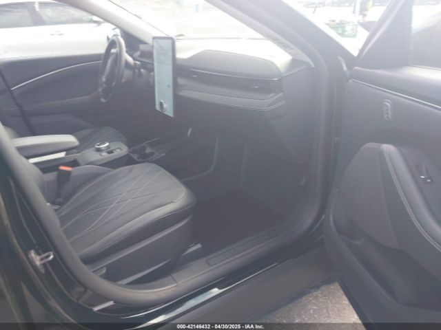 2024 FORD MUSTANG MACH-E 3FMTK1SU7RMA39672 Photo 4