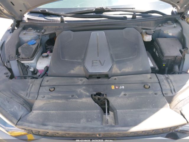 2023 KIA EV6 KNDC44LA6P5118533 Photo 9