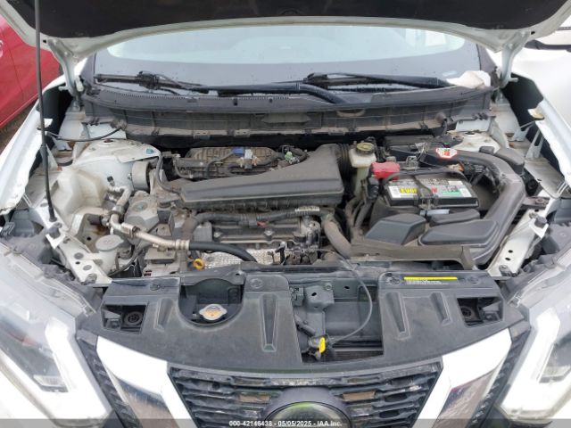 JN8AT2MV0JW315929 Nissan Rogue Sl