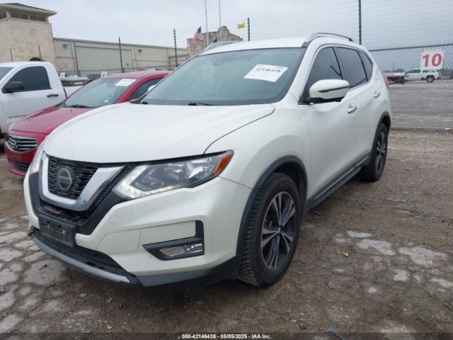 JN8AT2MV0JW315929 Nissan Rogue Sl