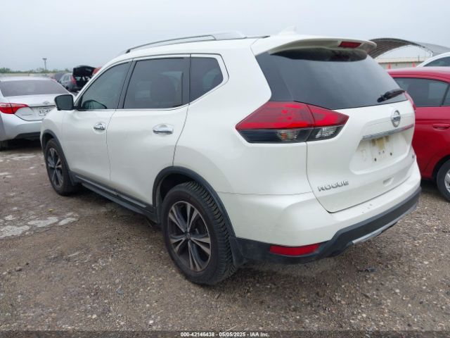 JN8AT2MV0JW315929 Nissan Rogue Sl
