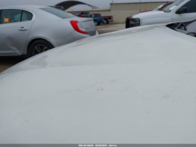 JN8AT2MV0JW315929 Nissan Rogue Sl