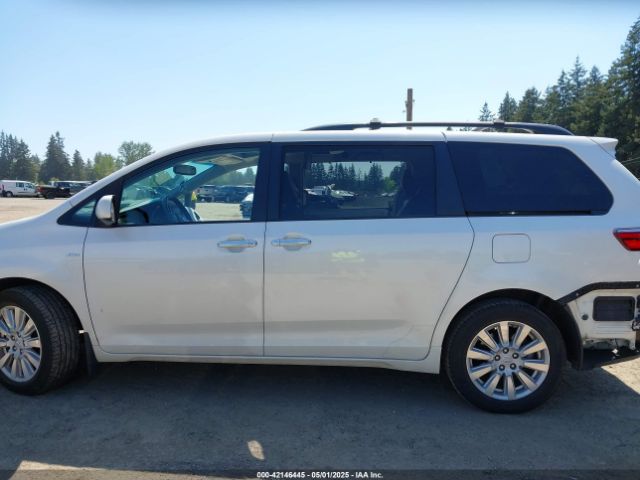 5TDDZ3DC8HS169754 Toyota Sienna Xle Premium 7 Passenger