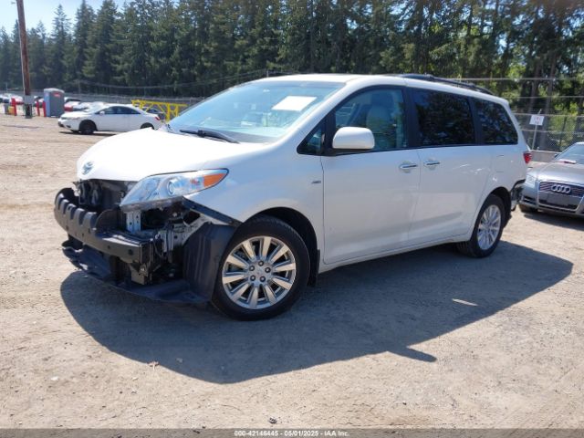 5TDDZ3DC8HS169754 Toyota Sienna Xle Premium 7 Passenger