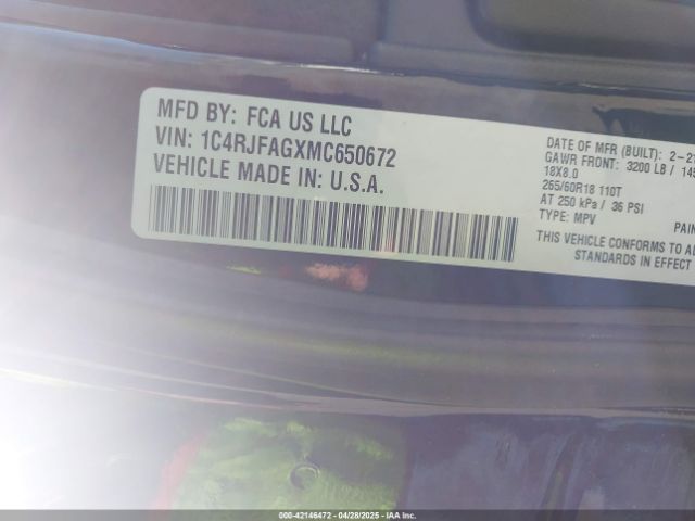 1C4RJFAGXMC650672 Jeep Grand Cherokee Laredo X 4x4