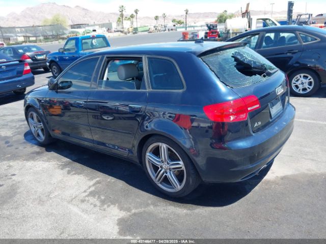 2011 AUDI A3 WAUKJAFM8BA139566 Photo 2