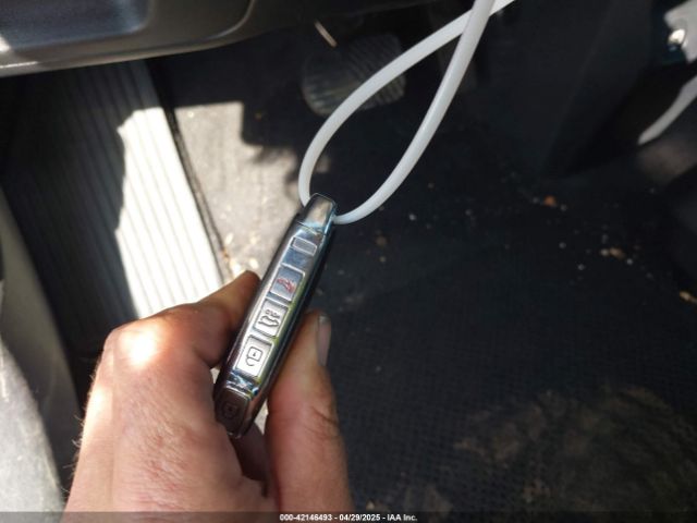 2023 KIA EV6 KNDC34LA1P5105031 Photo 10