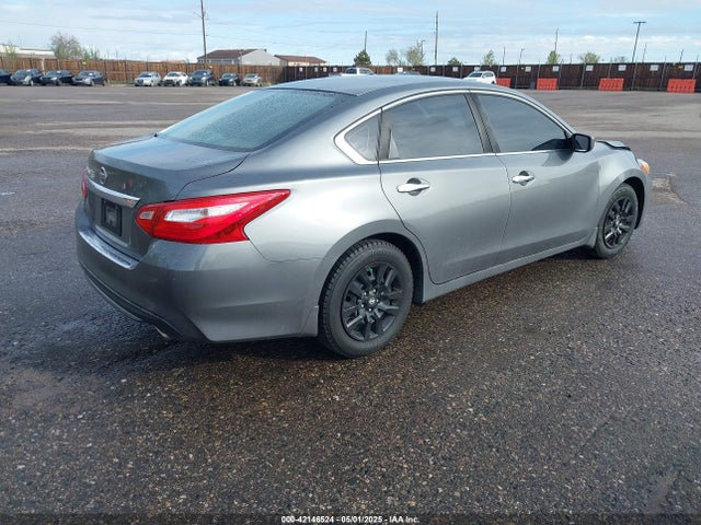 1N4AL3AP5HN361026 Nissan Altima 2.5 S
