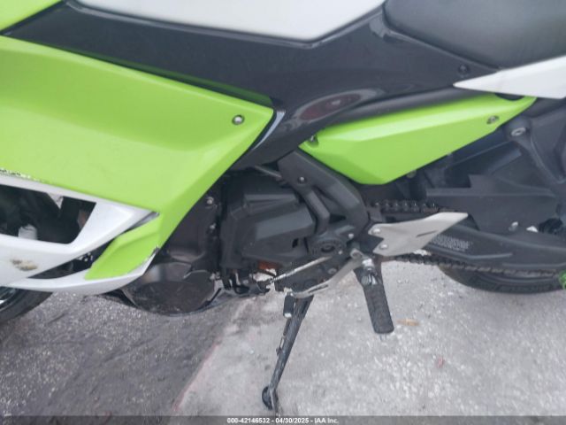 2020 KAWASAKI EX650 ML5EXEM14LDA01888 Photo 8