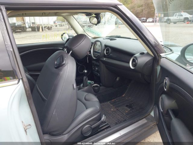 2013 MINI CLUBMAN WMWZG3C53DTY32915 Photo 4