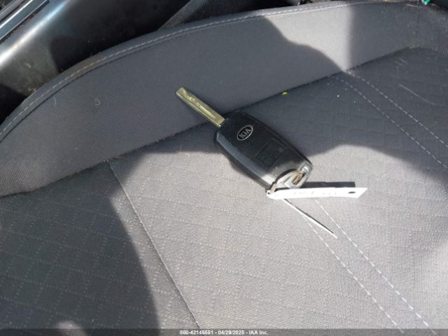 5XYPGDA36KG439646 KIA Sorento 2.4l Lx
