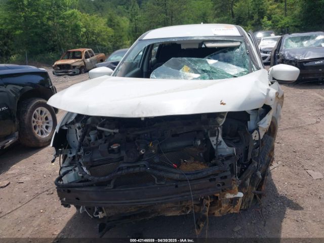 JN8AT2MT8HW140645 Nissan ROGUE S