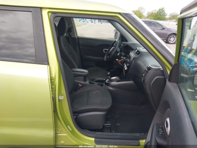 KNDJN2A2XE7721765 KIA Soul
