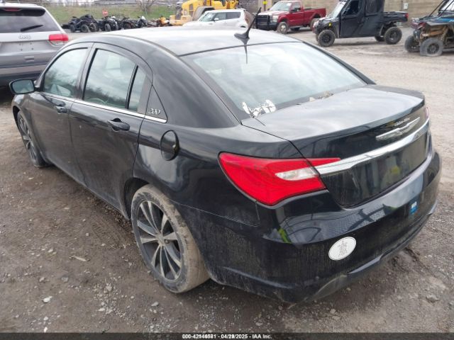 2013 CHRYSLER 200 1C3CCBCG4DN736817 Photo 2