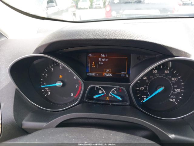1FMCU9J96HUC25137 Ford Escape Titanium