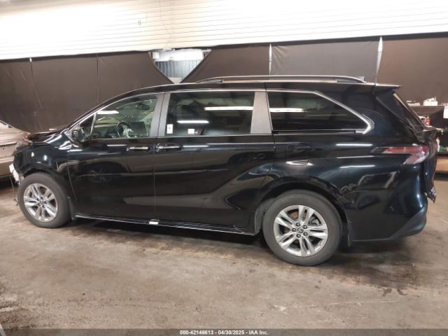 5TDJSKFC7PS094770 Toyota SIENNA XLE