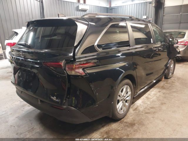 5TDJSKFC7PS094770 Toyota SIENNA XLE