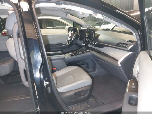 5TDJSKFC7PS094770 Toyota SIENNA XLE